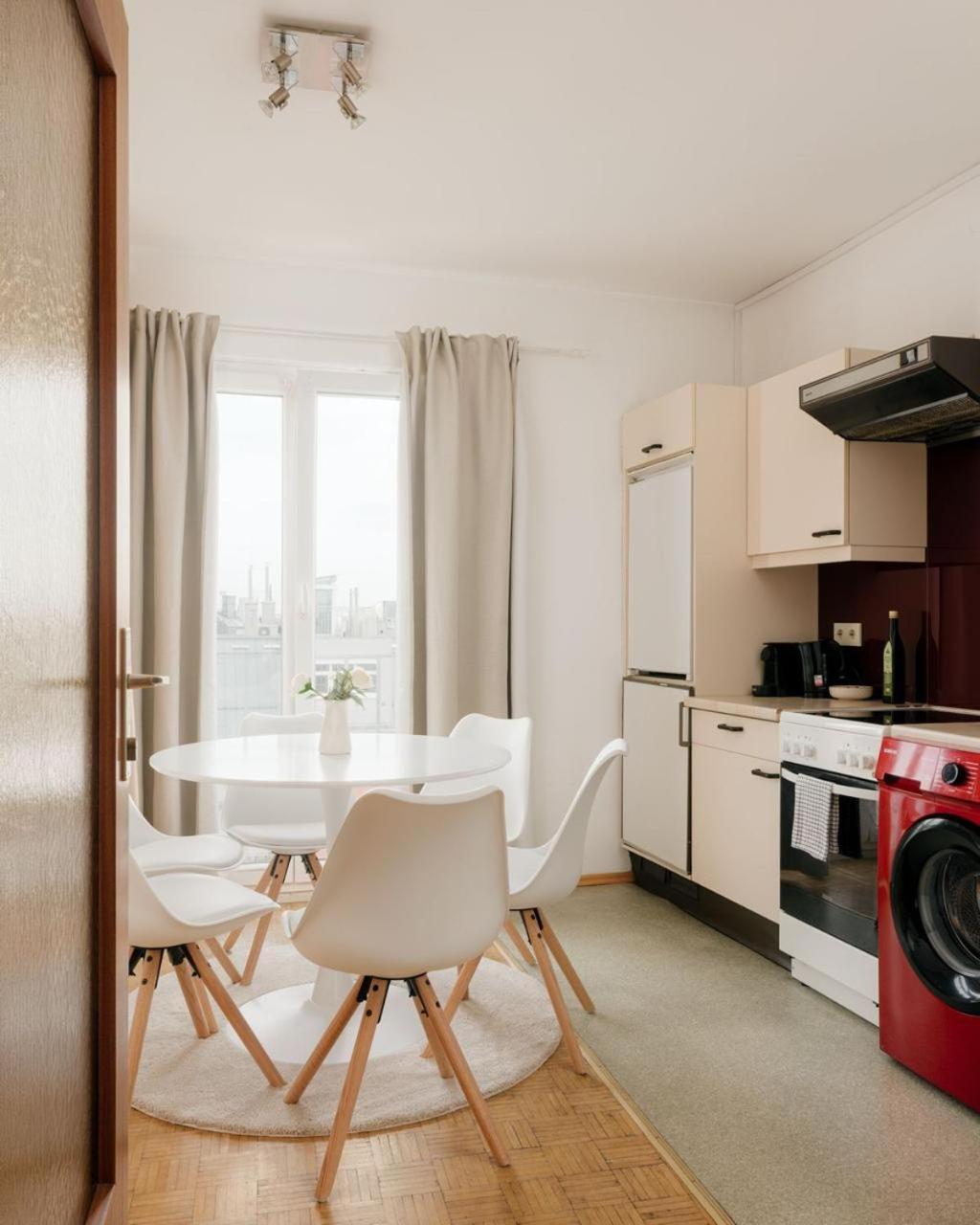 Apartment Zentral Direkt An U-Bahn Station Wien Ngoại thất bức ảnh